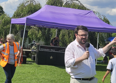 Thomas speaking at Coney Hall Fund Day